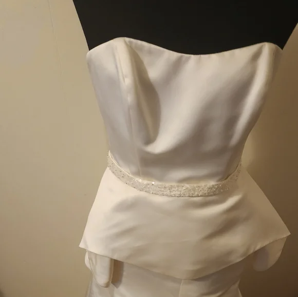 David's Bridal | Dresses | Davids Bridal Fit And Flare Wedding Dress Size 8  Ivory Color | Poshmark